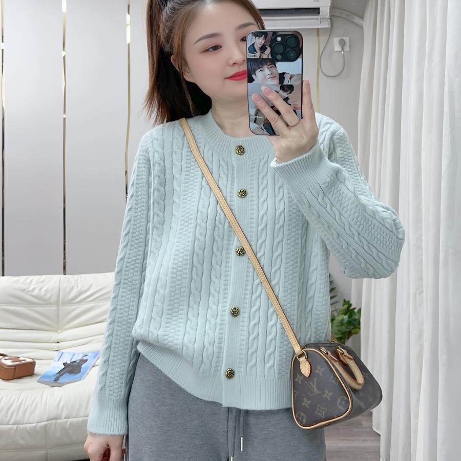 韩系软糯毛衣开衫女2025春秋季新款休闲宽松麻花纯色圆领针织上衣