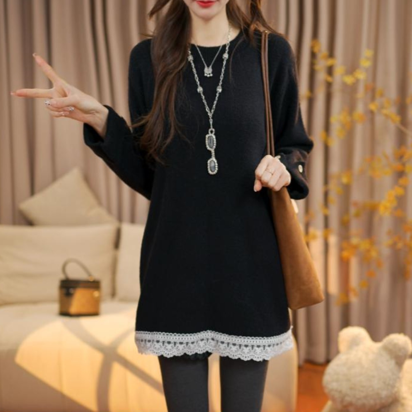 蕾丝拼接中长款针织衫女秋冬