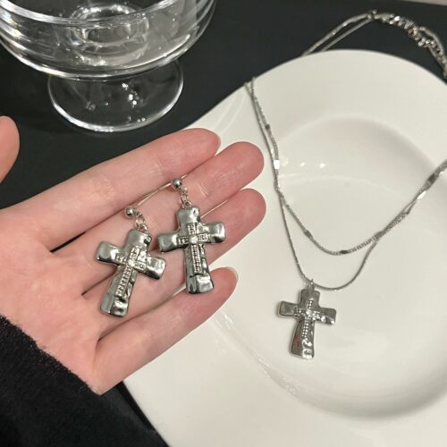 小众设计高级感十字架耳环女