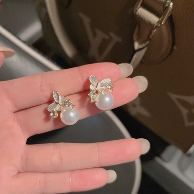 精致设计感蝴蝶珍珠耳钉法式温柔闪钻耳环女轻奢小众高级感耳夹