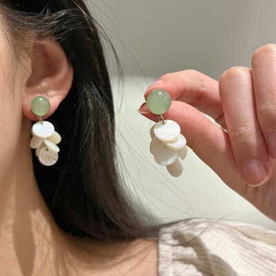 高级感贝壳流苏耳饰女