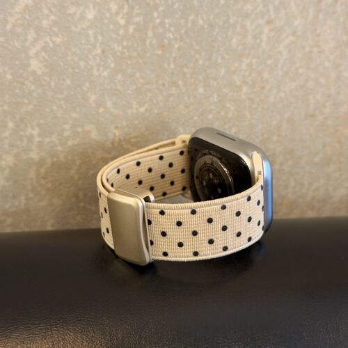 适用iWatchS12韩系波点编织磁吸表带苹果S11S109se华为FIT5/4舒适