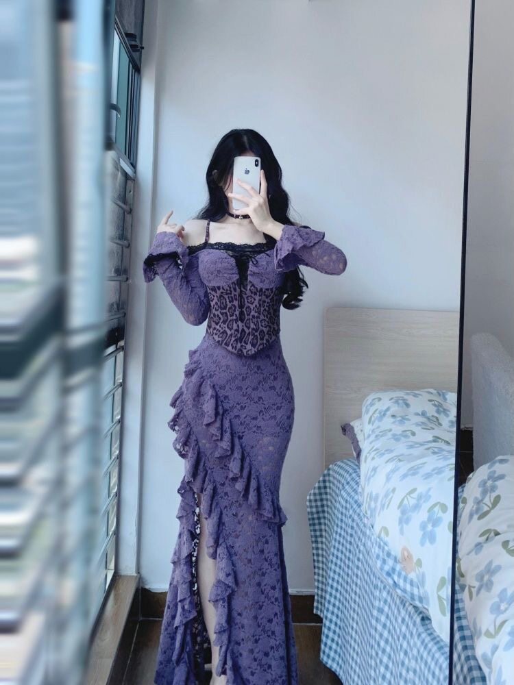 秋季轻熟名媛风连衣裙豹纹蕾丝吊带长裙性感纯欲风显瘦长款仙女裙