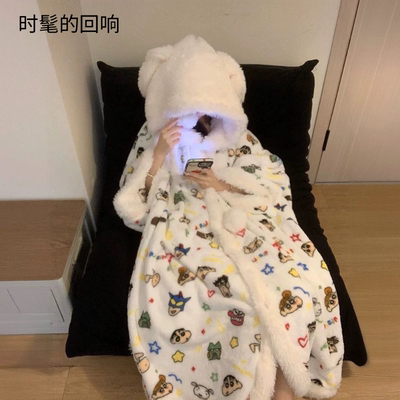 蜡笔小新睡袍珊瑚绒斗篷睡衣女冬季加绒加厚可爱宽松连帽长家居服