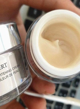 源600/50ml 黑色素净化器！！镭射亮白面霜15ml