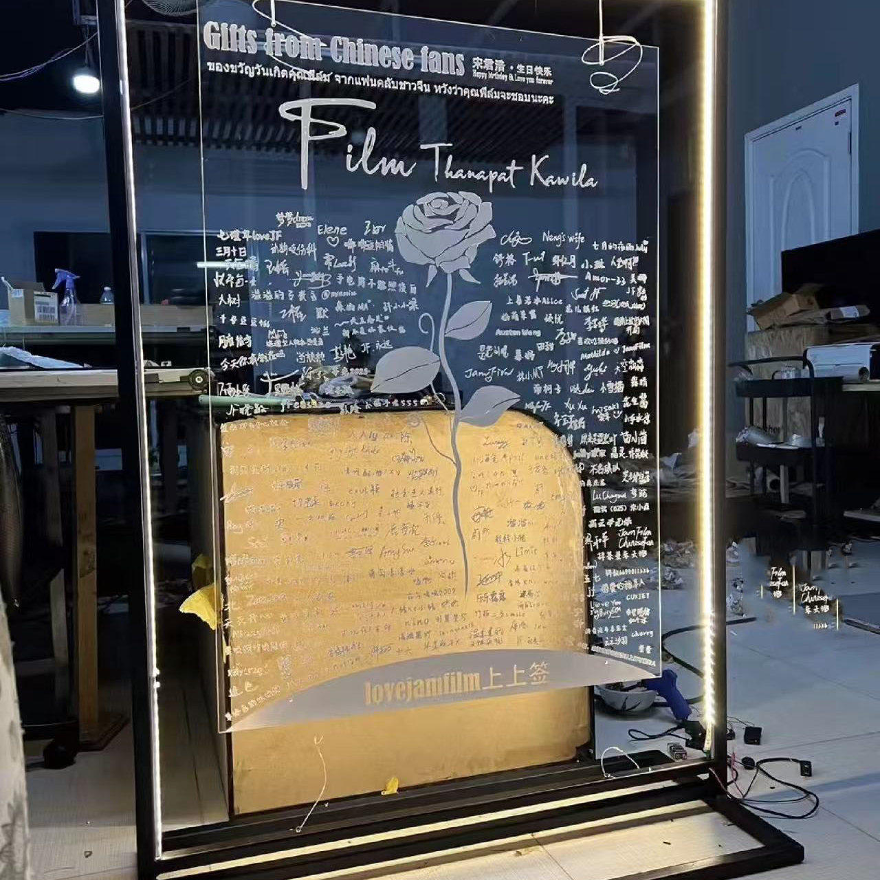 亚克力导光板uv定制cob灯珠侧光源吊装商场展示牌广告牌led发光板,商业/办公家具,门型展架/丽屏展架,淘宝优惠券,粉丝福利购,淘宝优惠卷