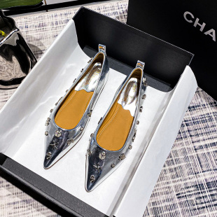 2024春秋新款尖头平底浅口名媛风气质低跟宴会银色单鞋女码41一43