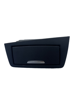 51427282486 适用于宝马3系 F35 F35LCI烟灰缸 51427282485