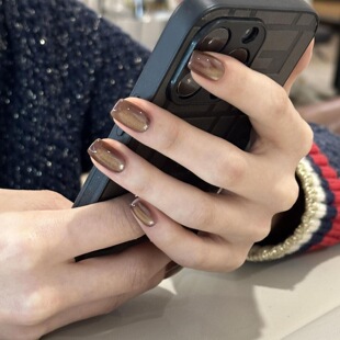 秋冬金棕玻璃珠追光猫眼爆闪纯手工穿戴甲气质氛围感显白短款百搭