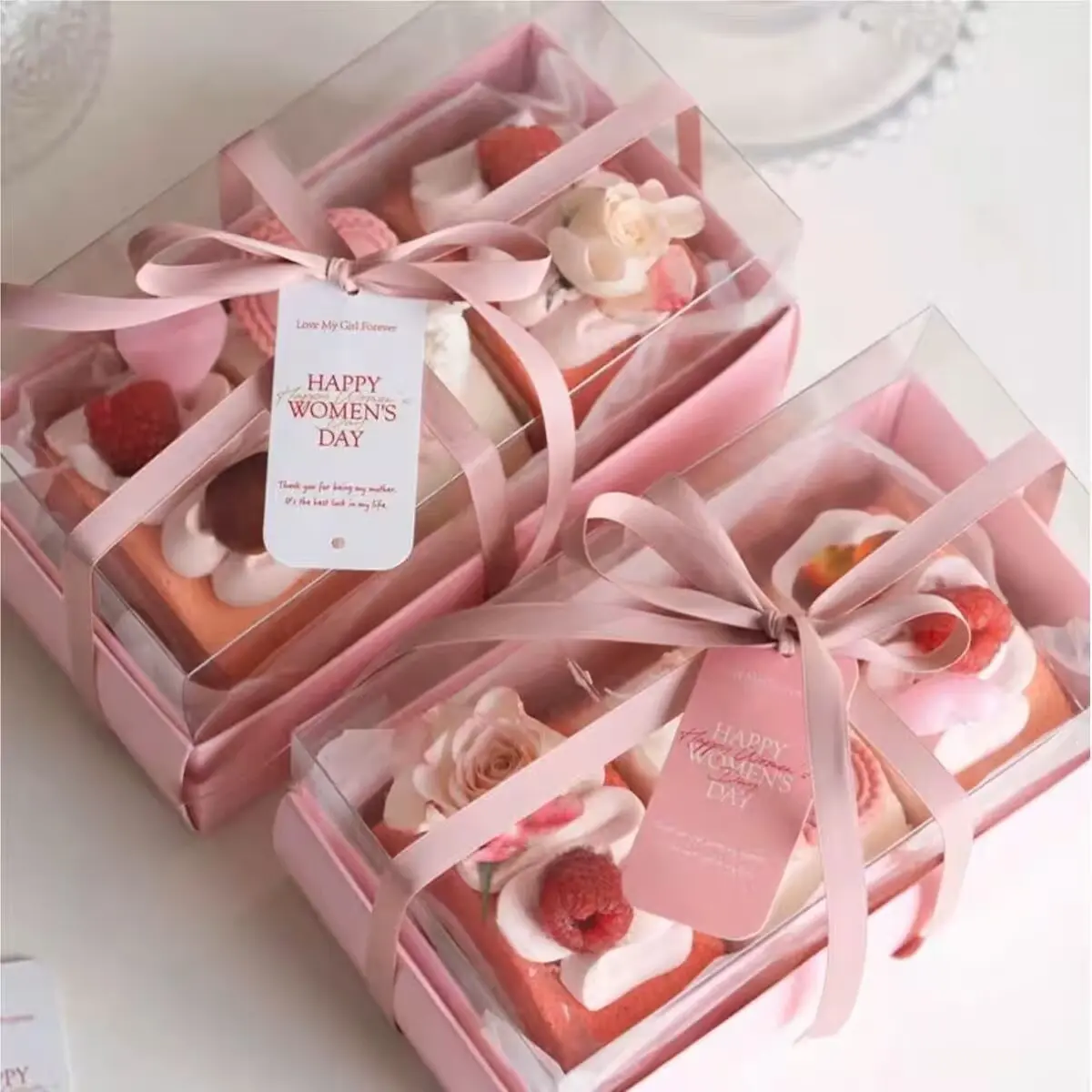 3.8女神节透明长条蛋糕卷包装盒毛巾卷瑞士卷千层蛋糕甜点打包盒