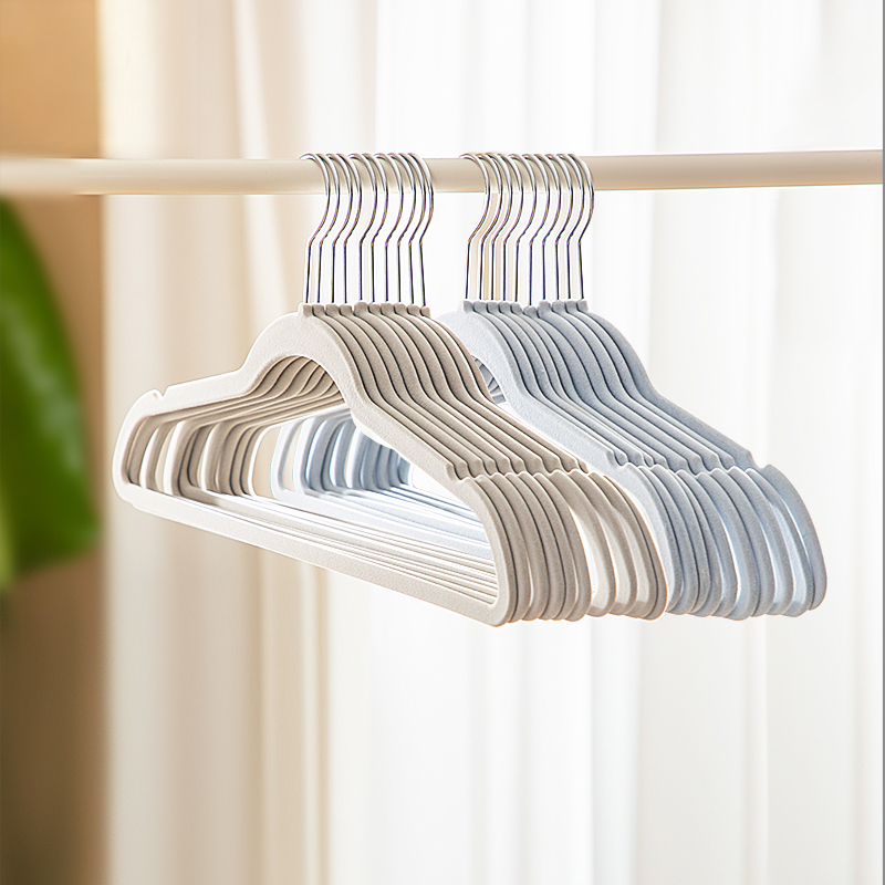 日本植绒衣架无痕防滑家用整理师专用防肩角晾挂衣服收纳加粗撑子