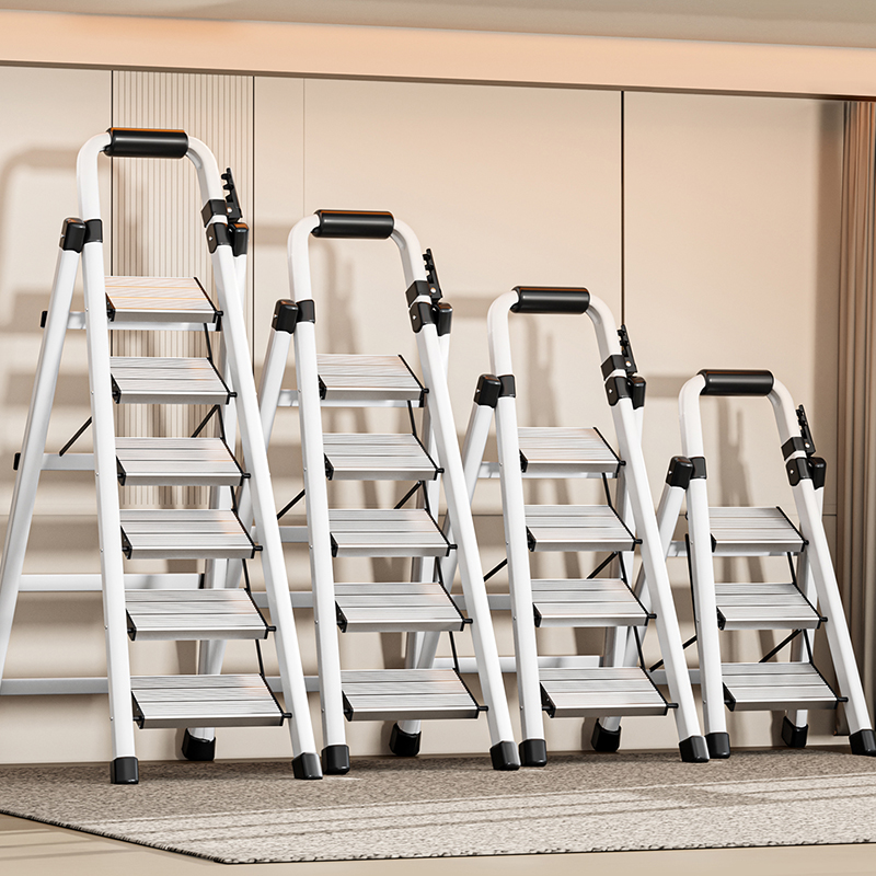 加大加厚的铝合金家用折叠梯子