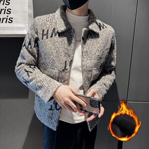 306B-2-M13-P110 2025秋冬男士金貂绒字母印花夹克外套青年风衣图片