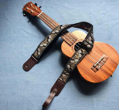 原创设计制作刺绣尤克里里背带