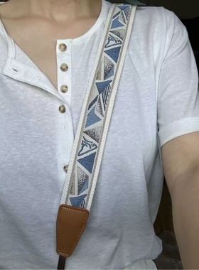 Unikstrap原创手作百搭通用绣花相机带斜挎相机背带CAMERA STRAP