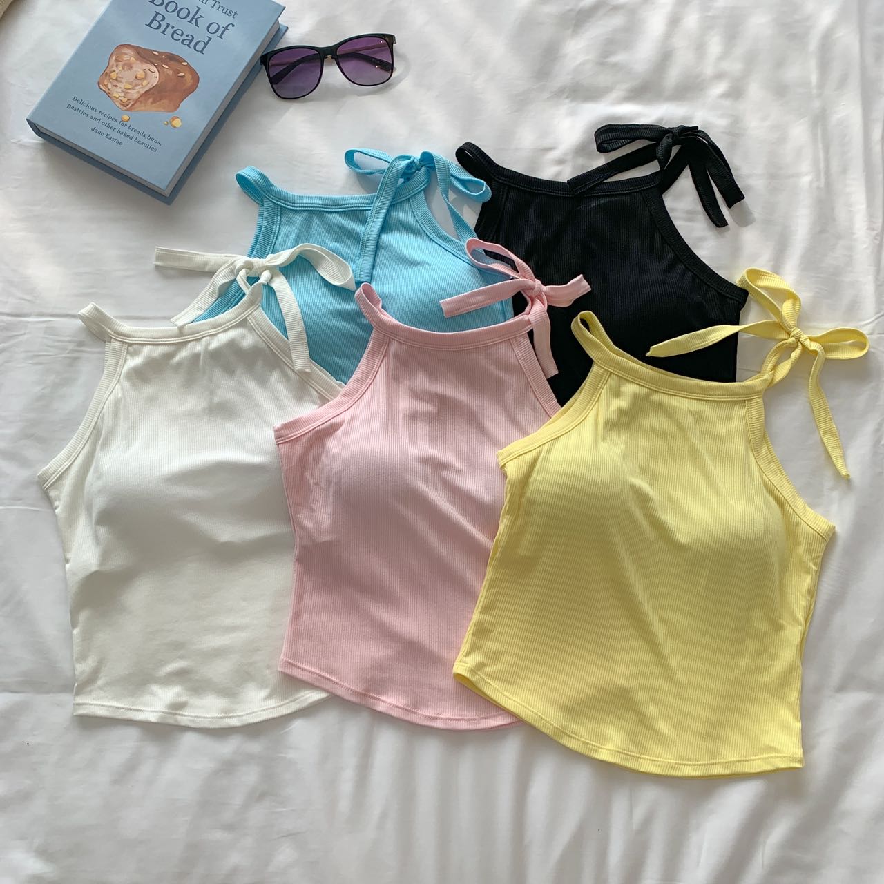 纯欲风系带挂脖自带背心吊带百搭