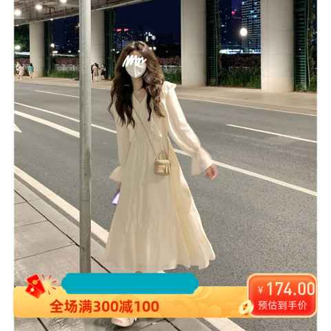法式高级感荷叶边长袖连衣裙女秋季新款设计感高腰显瘦长裙子