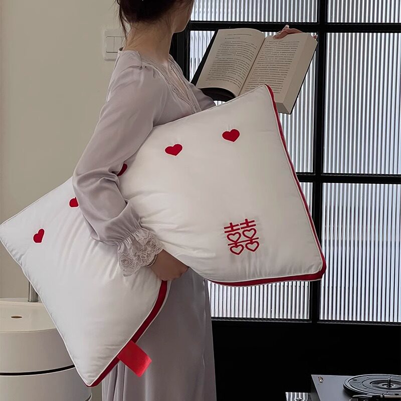 浪漫喜字结婚红色枕头单只纯棉柔软纤维护颈枕芯陪嫁家用婚庆婚嫁