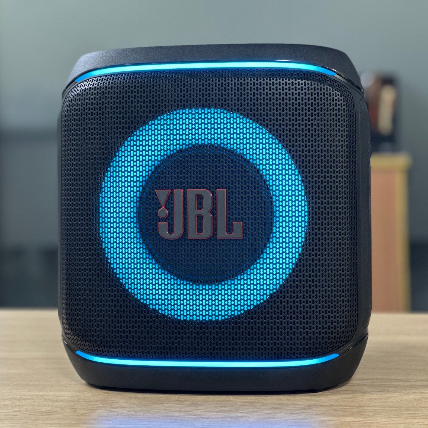 JBL Partybox ENCORE2音乐战将欢唱二代卡拉OK户外派对蓝牙音响箱,影音电器,移动便携音箱,淘宝优惠券,粉丝福利购,淘宝优惠卷