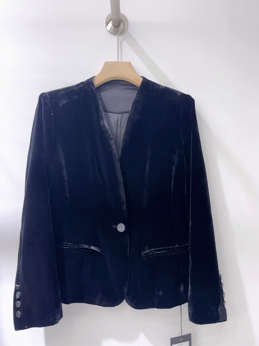 黑色真丝丝绒西装外套女士春秋新款高级感气质欧货显瘦西服上衣