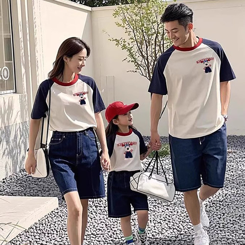 亲子装t恤2025一家三四口！