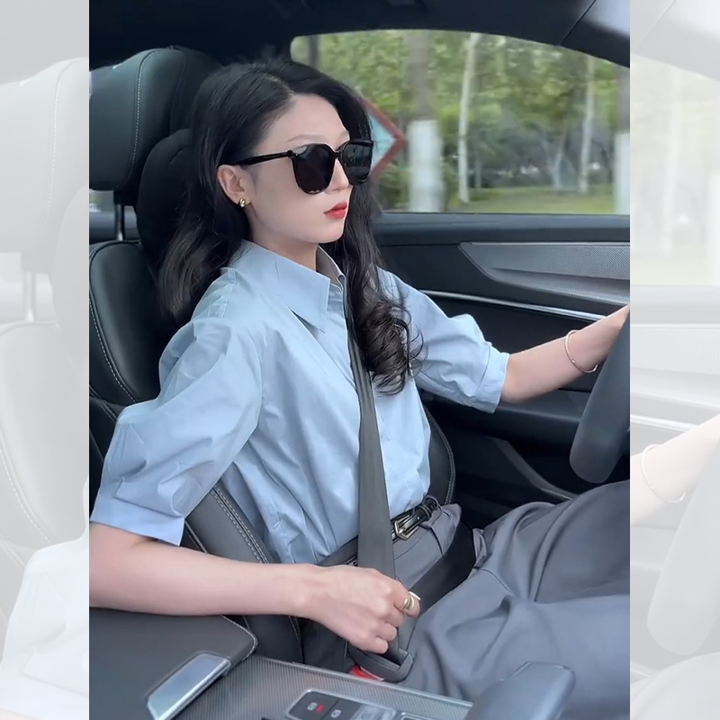 法式蓝色职业短袖衬衫女夏季2024新款爆款高级感小众独特别致上衣