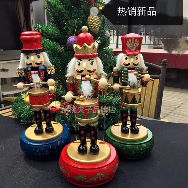 家居摆件 英国士兵胡桃夹子木偶锡兵音乐盒八音盒儿童节生日礼物
