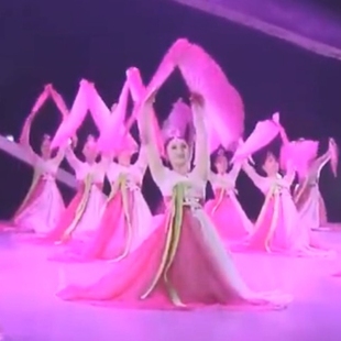 《盛开的金达莱》群舞舞服定制朝鲜民族舞大裙摆舞台演出表演服装