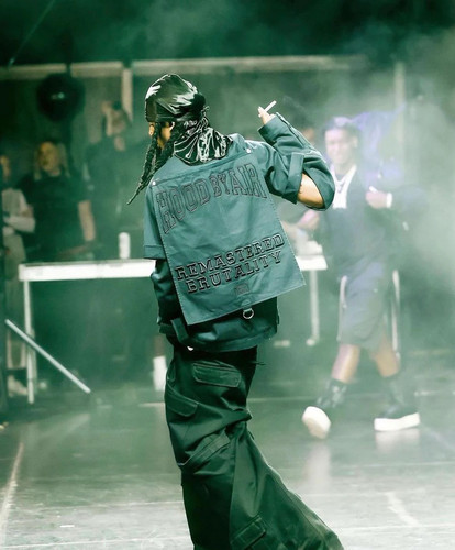 HOOD BY AIR HBA REMASTERED BRUTALITY刺绣夹克