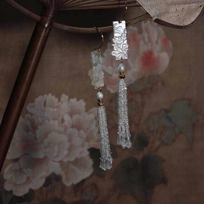 『莲叶何田田』手作新中式极光白蝶贝手工流苏耳环古风耳钩耳钉