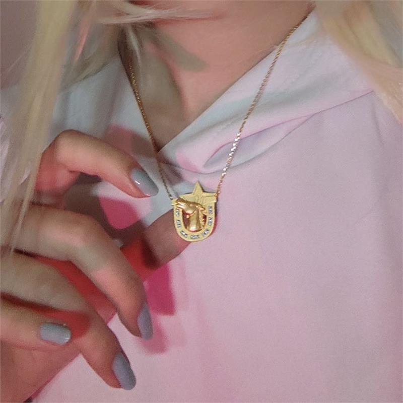 动漫周边乔尼乔斯达马头款项链卡通二次元生日礼物时尚潮流毛衣链