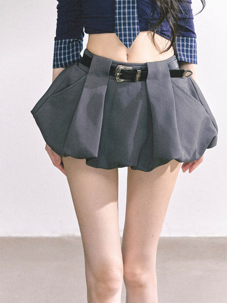 Gray belted bubble mini skirt worn by a model