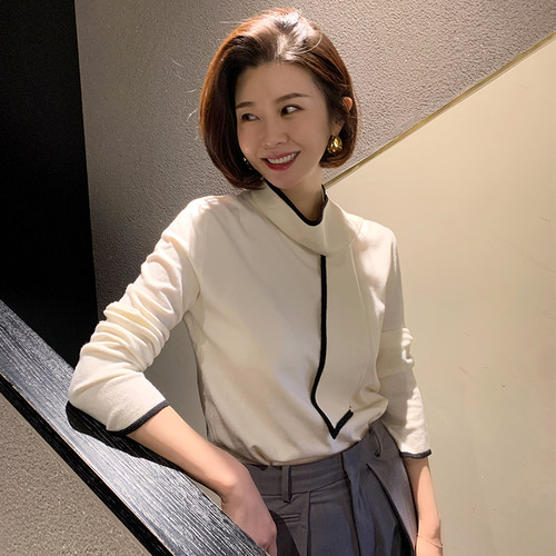 早春韩版宽松飘带打底衫