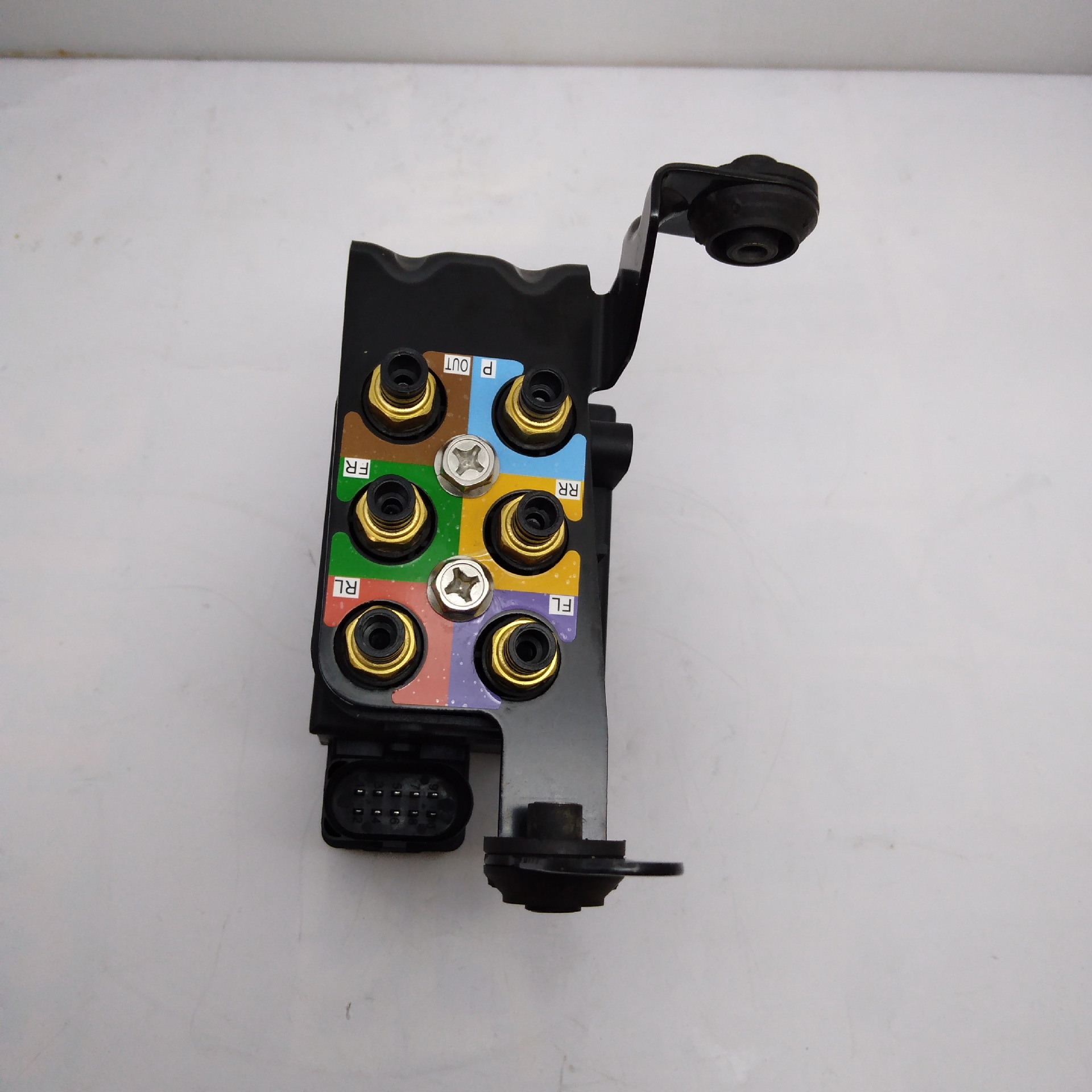 电磁阀组总成适用于保时