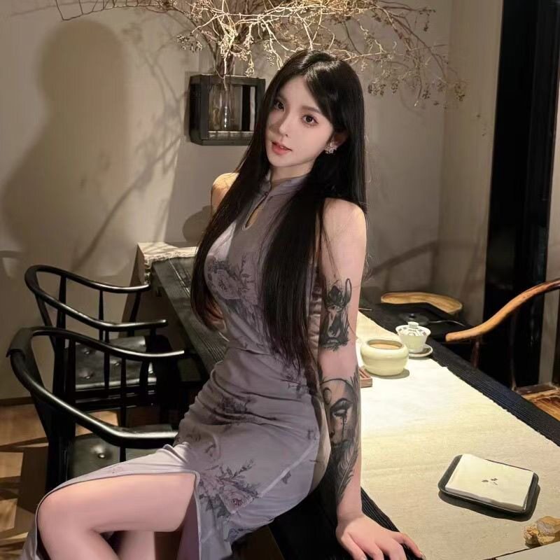 紫丁香新中式印花镂空改良旗袍裙女复古温柔风设计感小众开叉裙