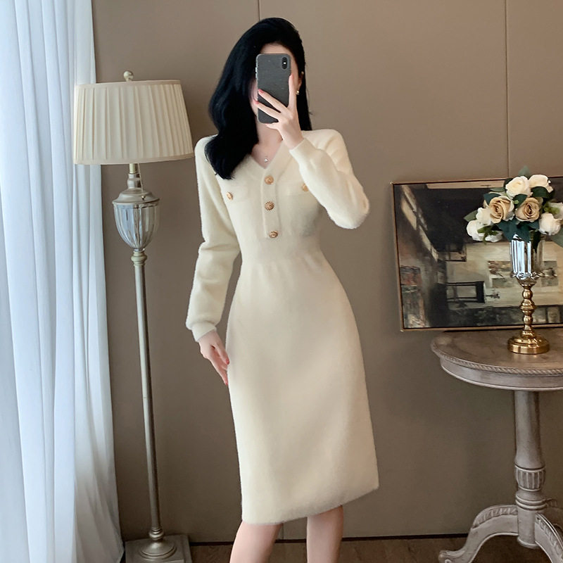 十三行法式小香风针织连衣裙女秋冬季仿水貂气质过膝长款毛衣裙子