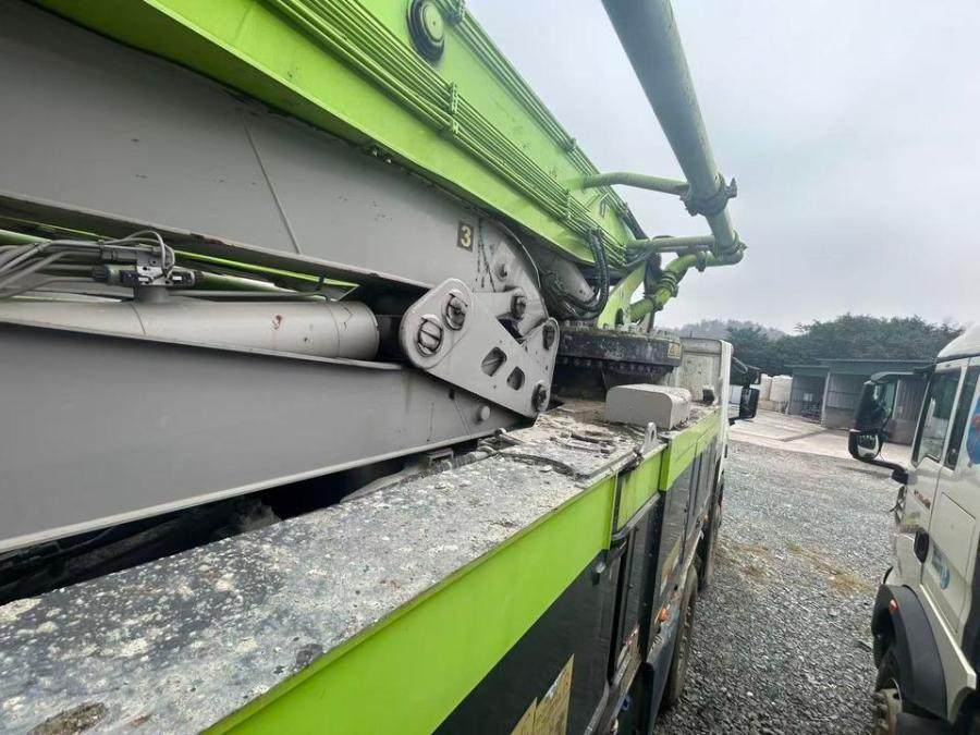 1月28日长沙中联牌粤AFP019重型非载货专项作业车网络拍卖公告