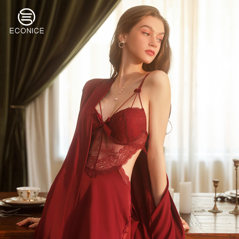 纯欲风带胸垫性感吊带睡裙