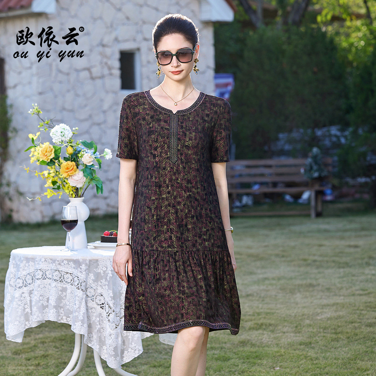 中老年妈妈宽松连衣裙显瘦夏装女图片