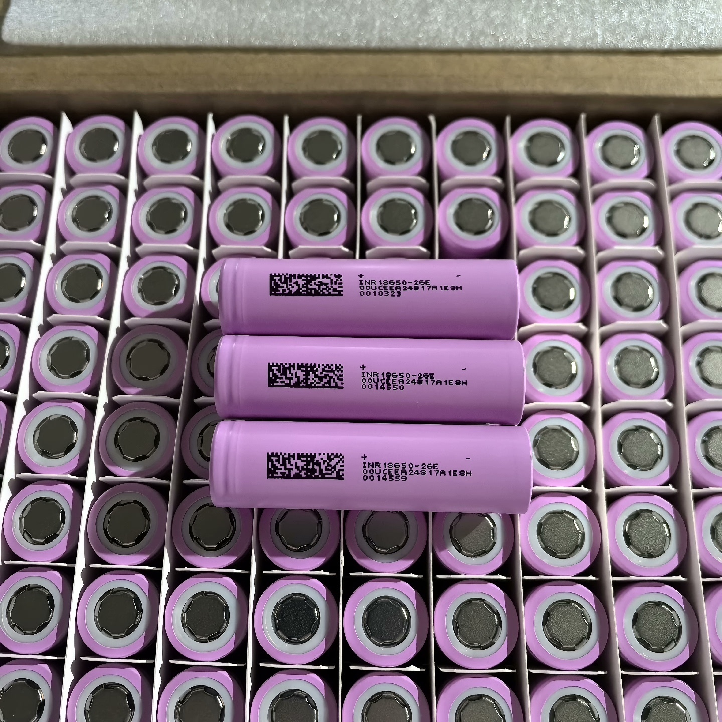 原裝正A品東磁2600mAh18650電池