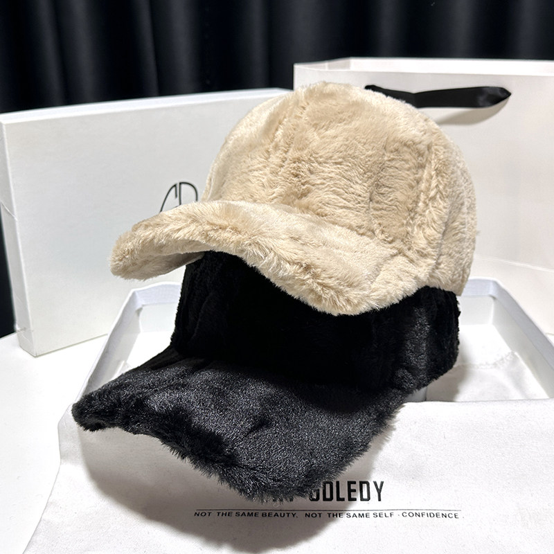 毛绒棒球帽女2025新款加绒帽子男款显脸小加厚遮阳冬季硬顶鸭舌帽