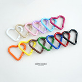 彩色合金喷漆爱心桃心登山扣安全扣锁扣 DIY钥匙扣配件背包小挂钩