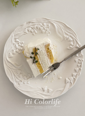 喝彩生活ins细语铃兰花陶瓷盘温柔高级法式浮雕8寸简餐点心甜品盘