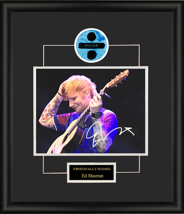 艾德希兰ed sheeran 亲笔签名 照片裱框 含sa证书 shape of you