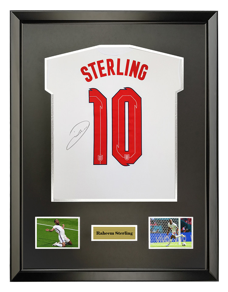 斯特林 2021欧洲杯英格兰队 亲笔签名足球服球衣 含sa证书裱框
