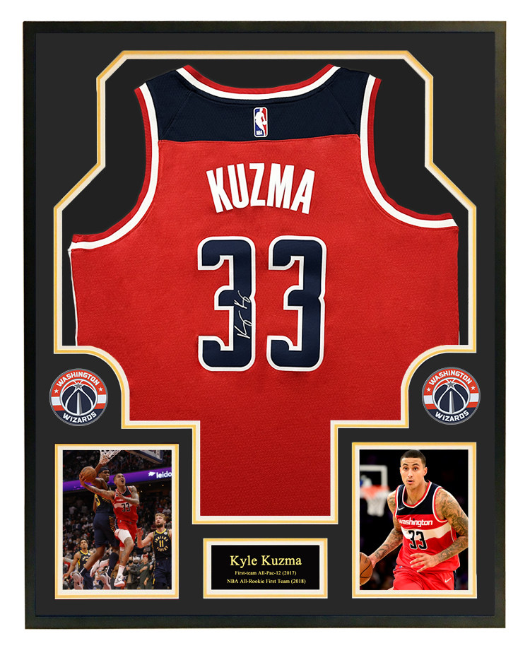 奇才队库兹马亲笔签名球衣 裱框 带证书 珍藏