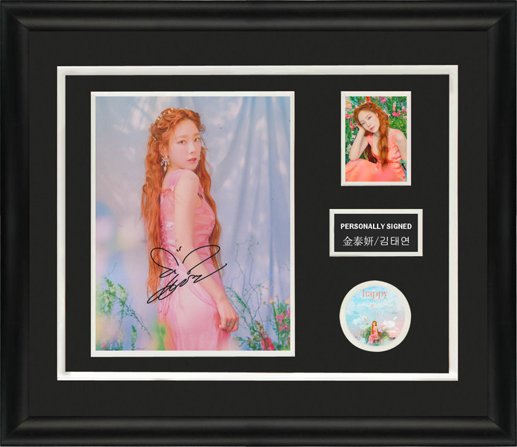 金泰妍taeyeon 亲笔签名 happy 照片裱框 含sa证书 少年时代