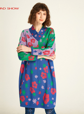 Ground Show/阁兰秀提花针织连衣裙拼接撞色V领A字毛衣裙中长款