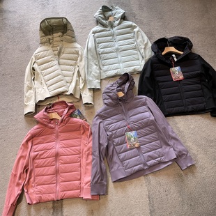 露家糕平替通勤休闲轻量化连帽羽绒服外套女款叉肩袖拼接时尚潮流