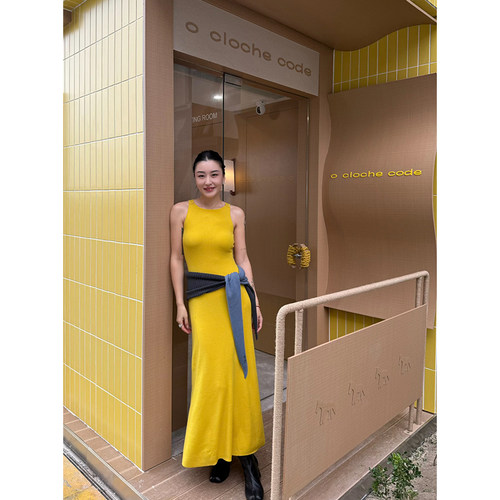 主推款o cloche code 25AW秋冬 纯色背带无袖连衣裙羊毛针织长裙